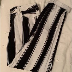 Urban Outfitters BDG Mom Jeans